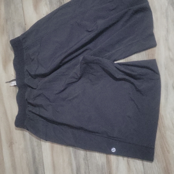 Lululemon Mens Running Short Black Medium - Picture 2 of 8